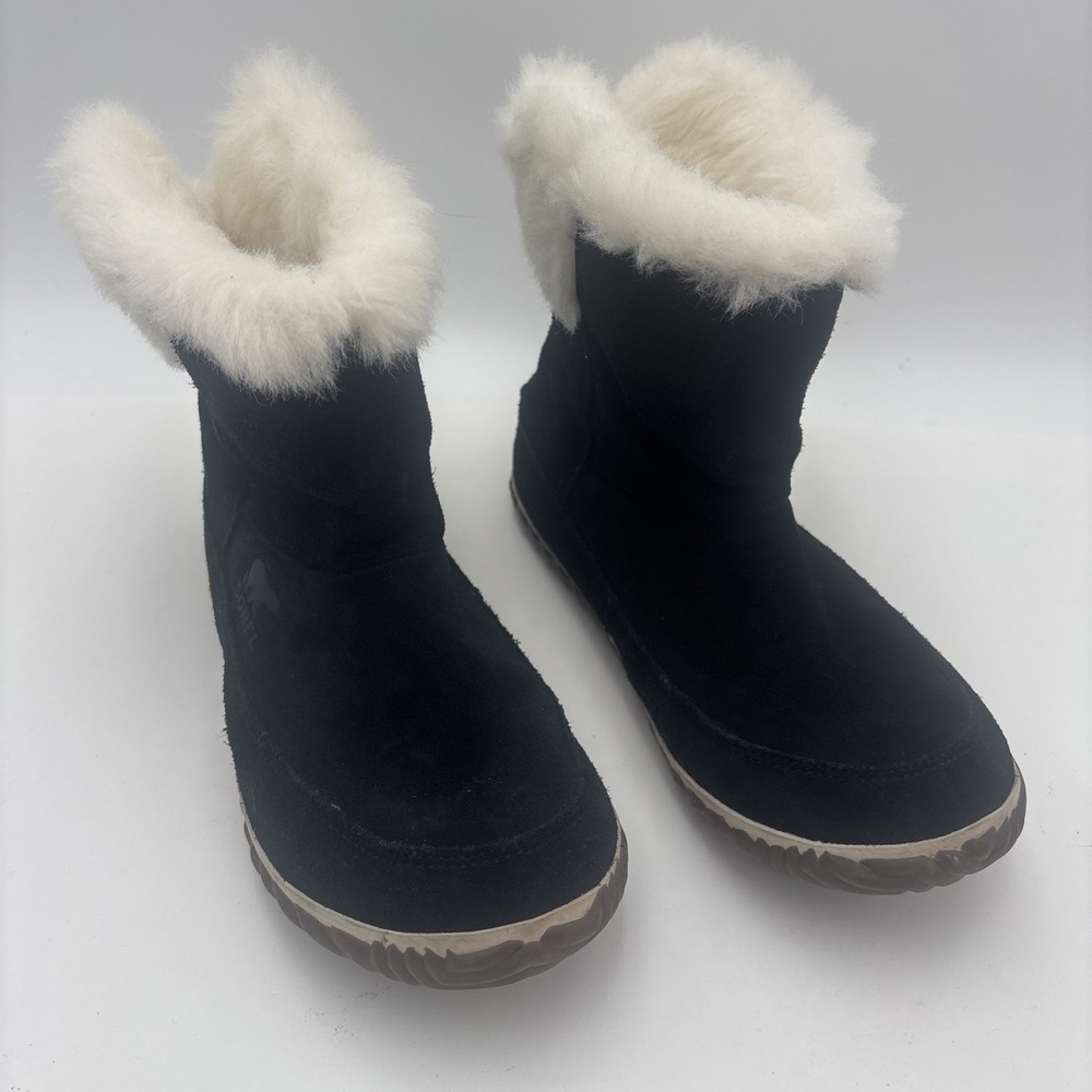 Women's Sorel Black Suede Boots Size 8